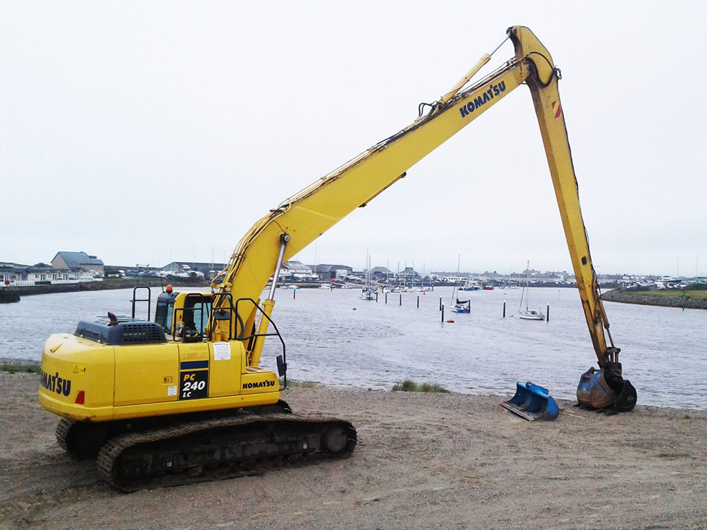 18m long reach excavator b.jpg