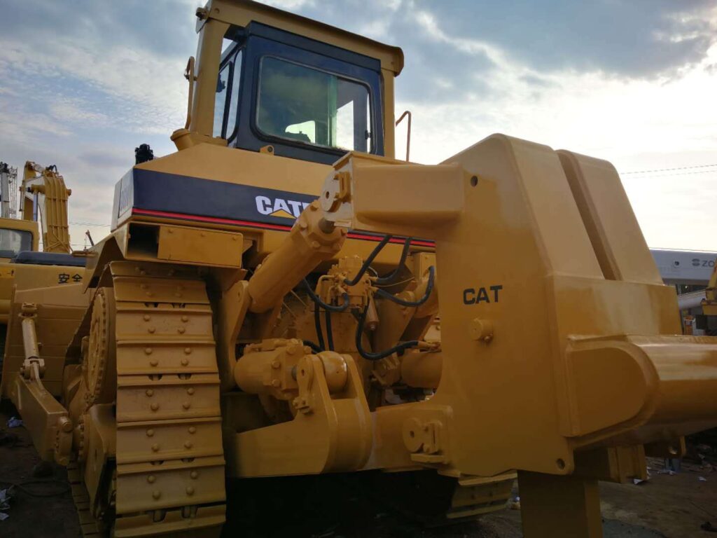 used caterpillar 37 ton crawler tractor d8n on sale secondhand origin japan track bulldozer cat d7r d8h d8r d8n d9n high quality low price.jpg