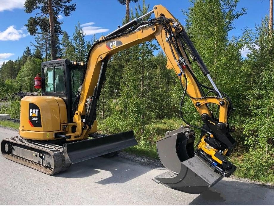 cat 305e2 cr mini hydraulic excavator 5 ton 41 8 hp .jpg