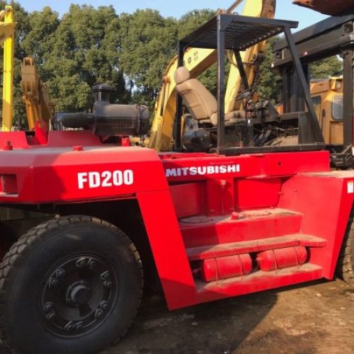 20 ton japanese diesel forklift mitsubishi fd200 heavy diesel forklift for sale 600x450